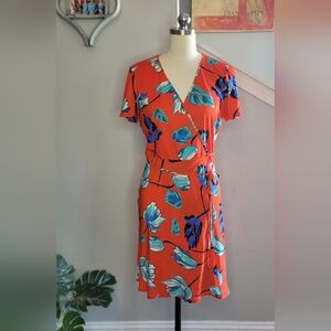 Diane Von Furstenberg Wrap Dress Floral Silk Size 6